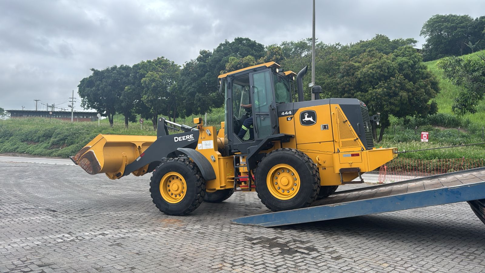 John Deere 444, pá carregadeira da GABE